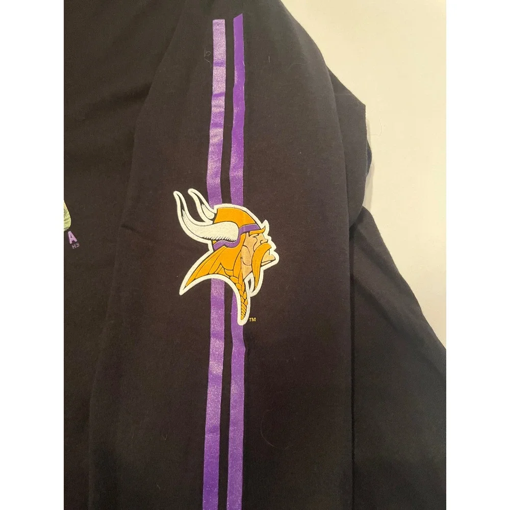 Majestic Minnesota Vikings Black Long Sleeve Shirt Size Medium Team NFL NWT‎